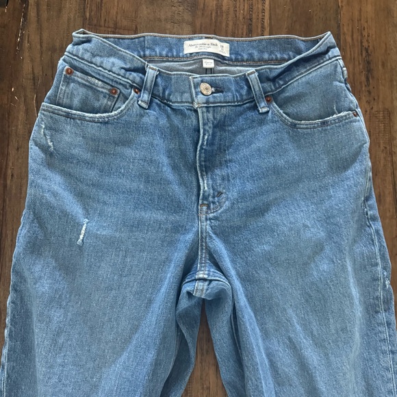 6S Abercrombie & Fitch The 90s Straight Low Rise Jeans 28 or 6 short - Picture 5 of 13